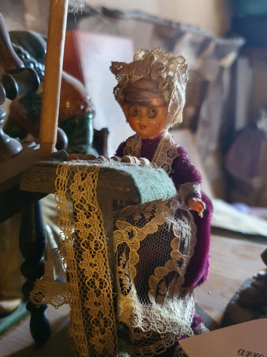 Dentelles & arts du fil - Rien à vendre - Galerie photos